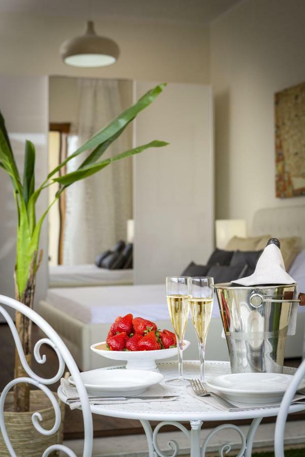 Luxury Rooms & Suites Olbia Eksteriør billede